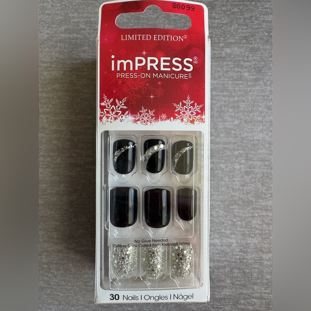 Impress press on manicure